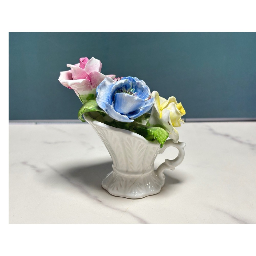 Radnor Staffordshire England Bone China Floral Bouquet Cornucopia Vase Vintage